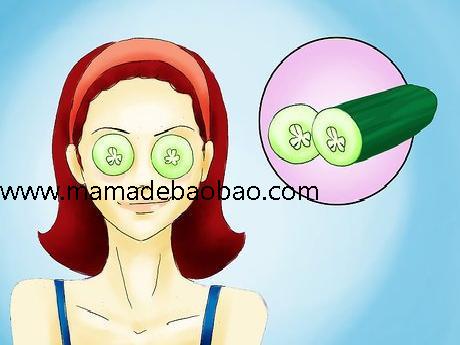 年轻的阿姨使用4种方法来快速消除眼袋（利用冰凉的触感快速消除眼袋）