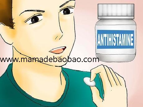 年轻的阿姨使用4种方法来快速消除眼袋（利用冰凉的触感快速消除眼袋）