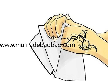 3种方法来护理纹身（最初的24-48小时内）