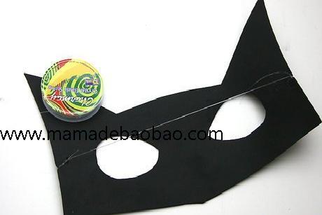 3种方法来制作蝙蝠侠面具（基础泡沫塑料面具）