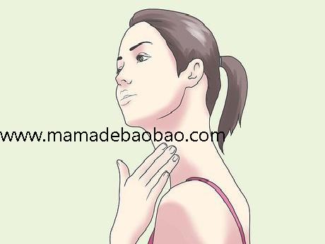 4种方法来让你的皮肤在几分钟内闪耀光泽（面部护理程序）