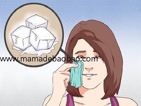 用3种方法朋友的妻子在一夜之间消除痘痘的红肿（使用天然产品）