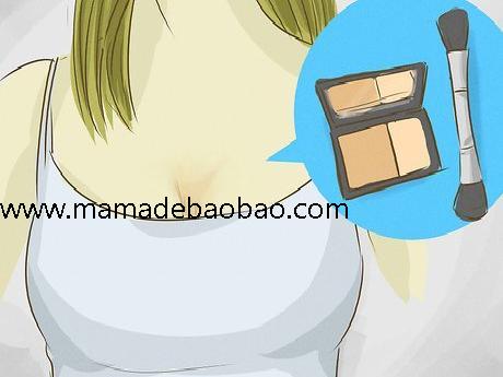 铁女让平胸显得更丰满（运用姿势和运动）