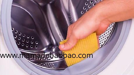 3种方法来去除衣服上的毛球（粘贴和摩擦的方法）