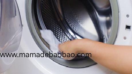 3种方法来去除衣服上的毛球（粘贴和摩擦的方法）